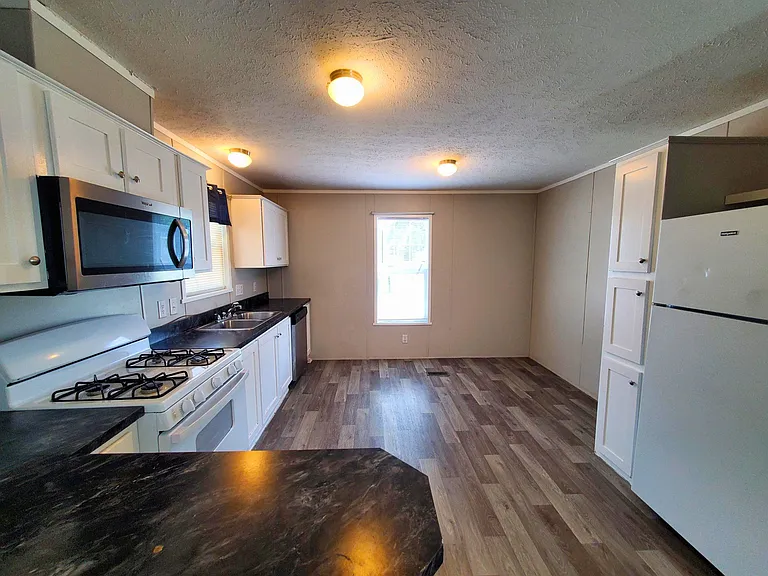 23 Canal Dr #300-023 — Photo 4
