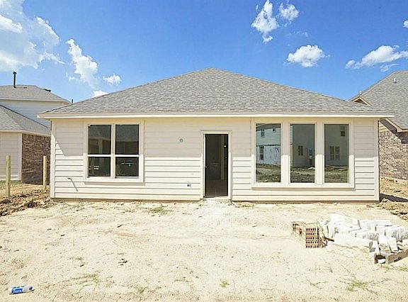 4th image of 5418 Baronet Dr