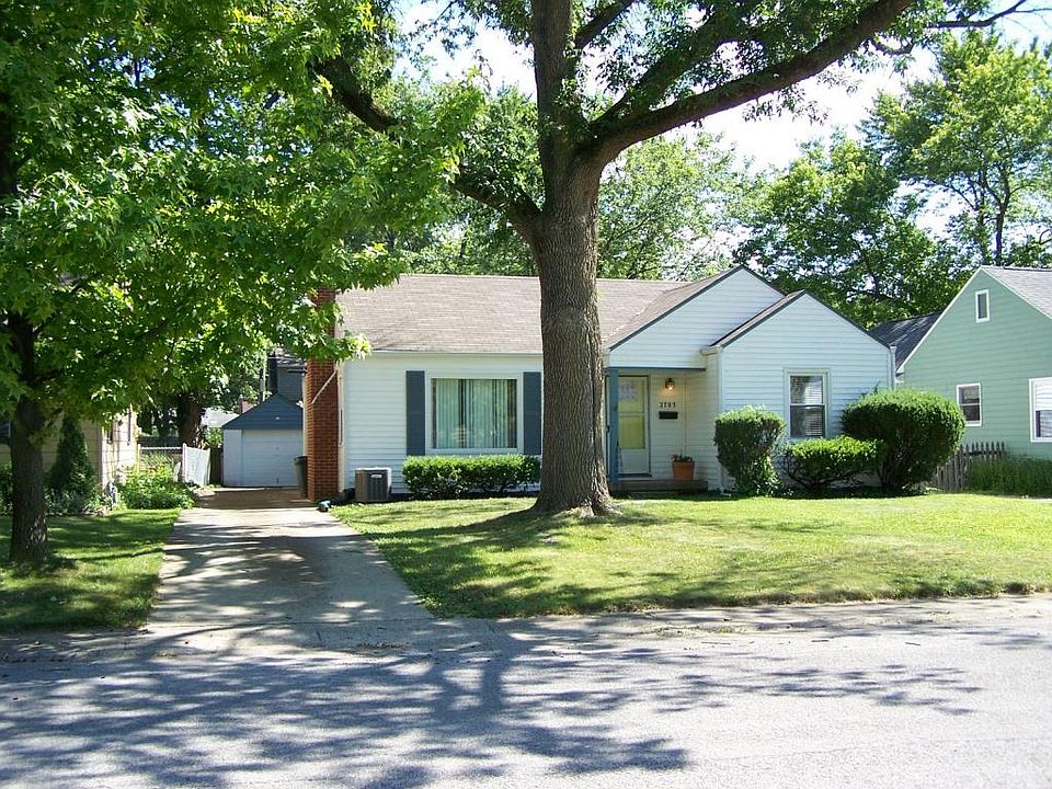1st image of 2703 Dell Zell Dr