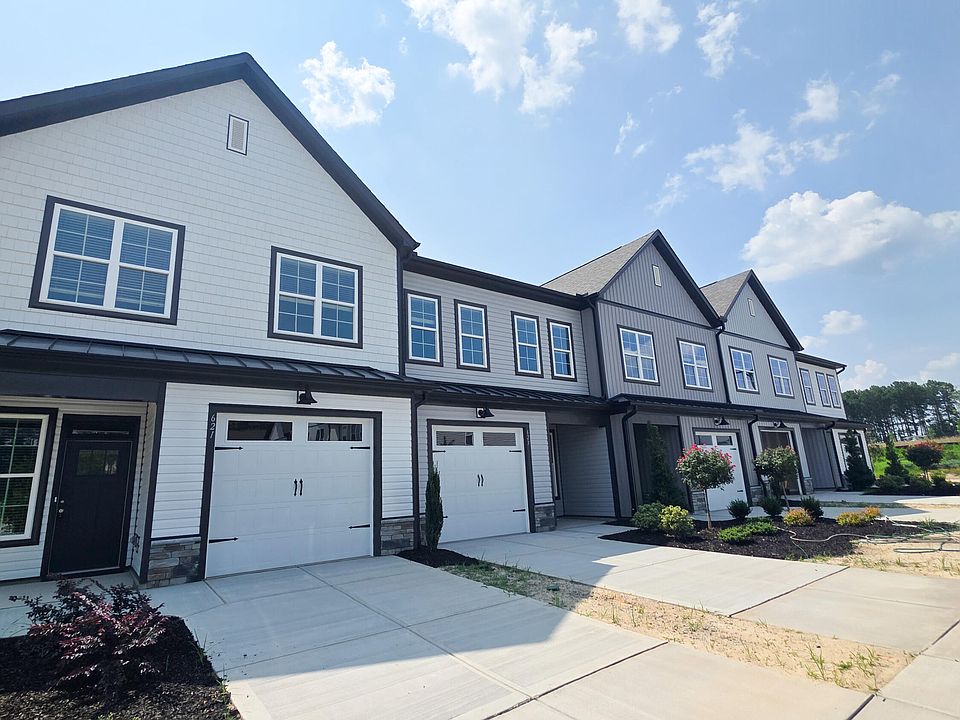 1st image of 623 Marshskip Way #8