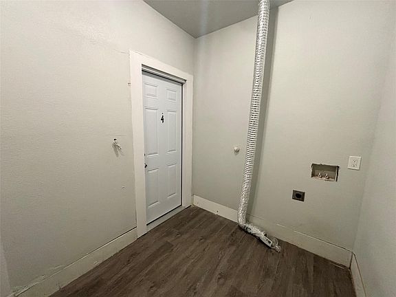3rd image of 1627 Alston Ave #4