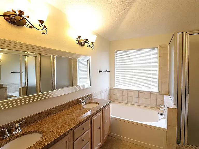 1101 Valley Branch Dr — Photo 5