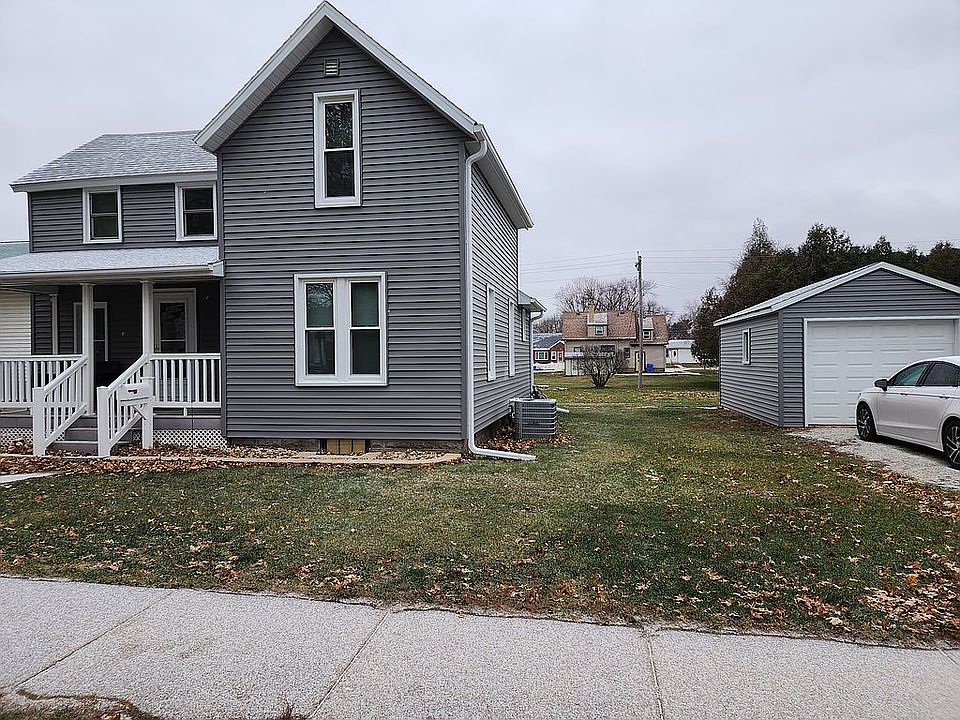 2nd image of 227 S Walnut Ave