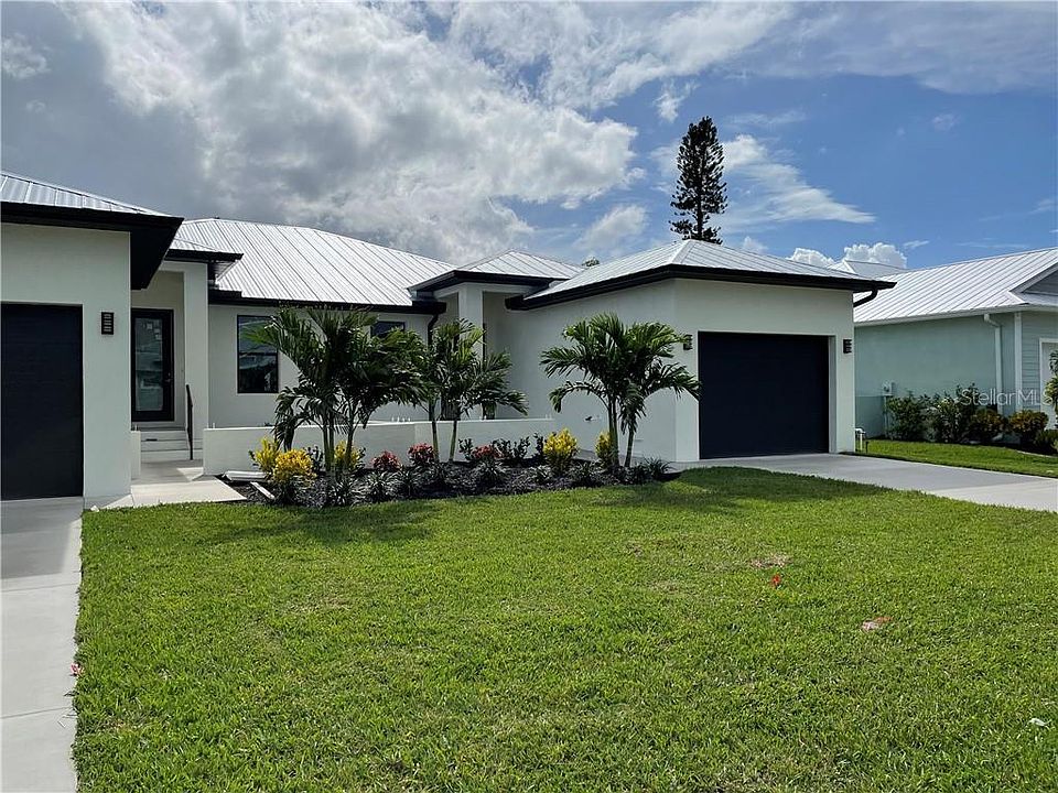 1st image of 2709 Magdalina Dr