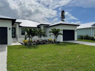 2709 Magdalina Dr, Punta Gorda, FL 33950