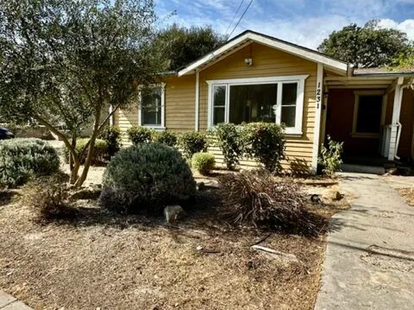 1231 E Yanonali St, Santa Barbara, CA 93103