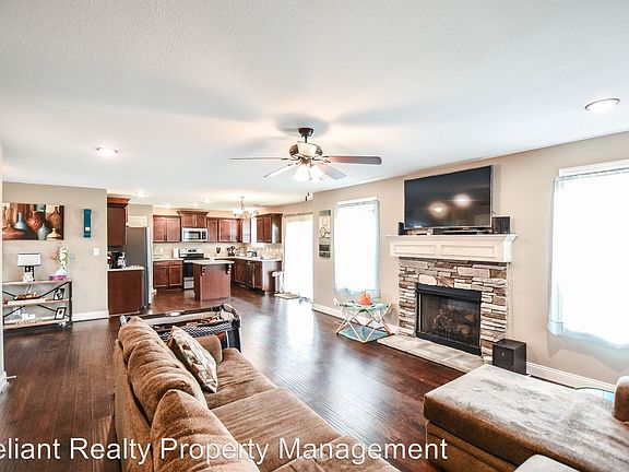5th image of 724 Crestone Ln