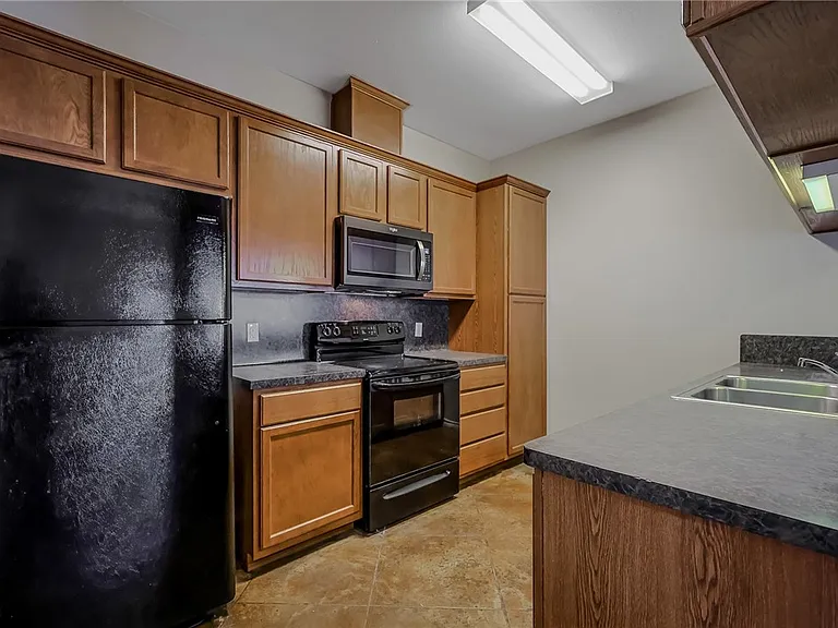 6618 Rhine Dr #A — Photo 10
