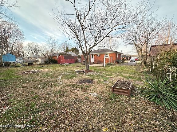 4th image of 6604 N North Dr