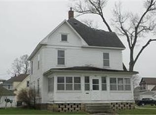 416 W 4th St, Vinton, IA 52349