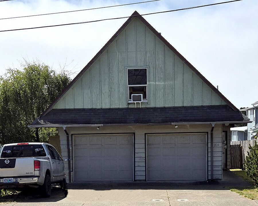 1st image of 938 SW 11th St