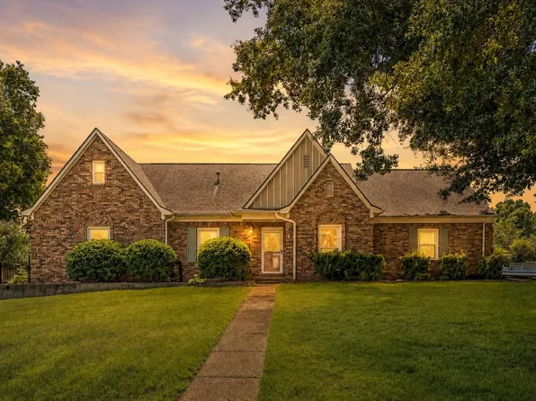 761 Meadow Vale Dr, Collierville, TN 38017