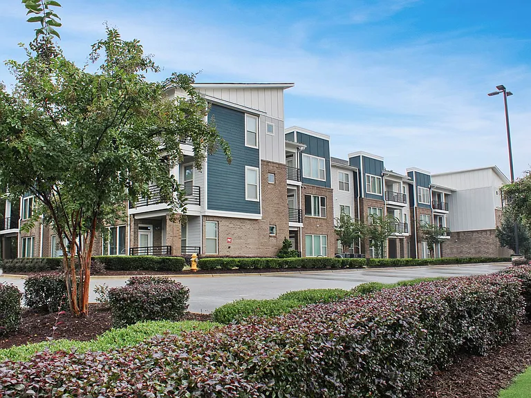 Ridgestone Apartments — Photo 9