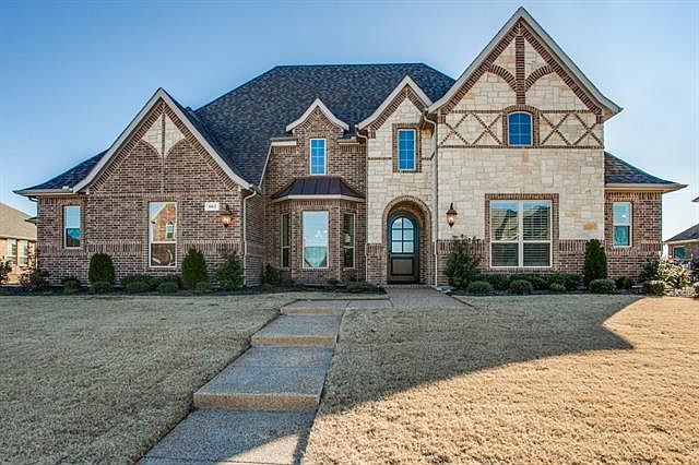 1st image of 903 Lorene Dr