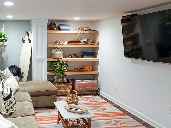 4th image of 31 Swanson Ct #31