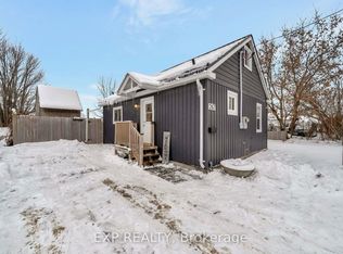 267 Station St, Belleville, ON K8N 2T9