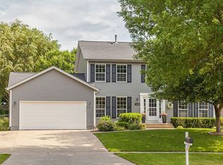 7232 1st Ave NW, Cedar Rapids, IA 52405