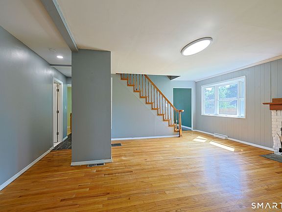 2nd image of 15 Clearview Avenue