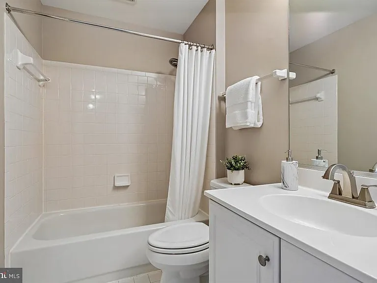 6316 Cider Barrel Cir — Photo 21