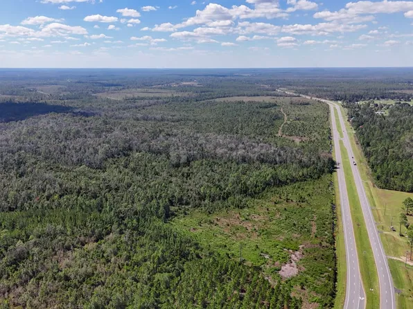Highway 84, Du Pont, GA 31630