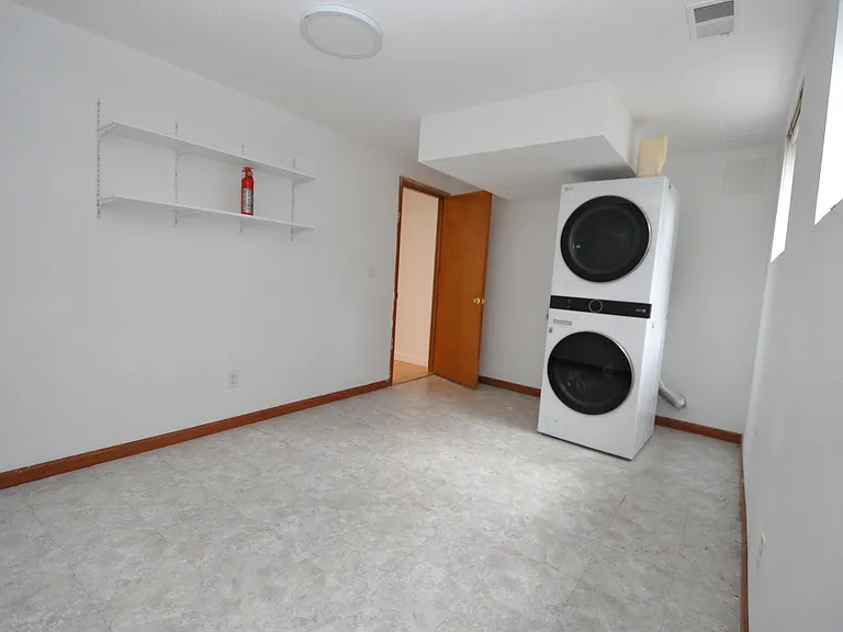515 Manhattan Dr #103 — Photo 31