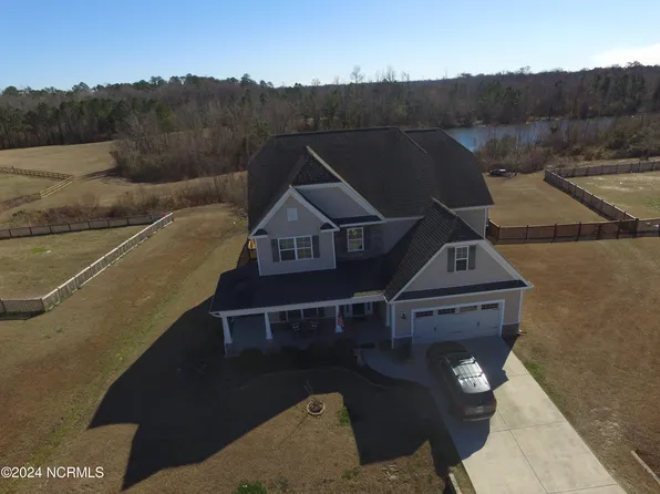 209 River Winding Road, Jacksonville, NC 28540