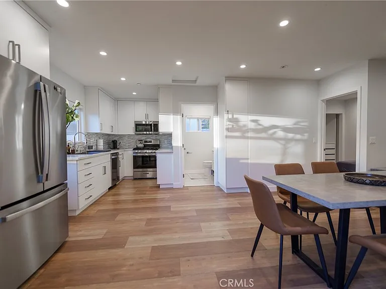 11012 Quill Ave — Photo 1