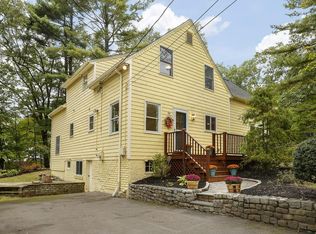 98 Hayward St, Hopkinton, MA 01748