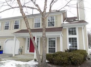 256 Butternut Ln, Streamwood, IL 60107