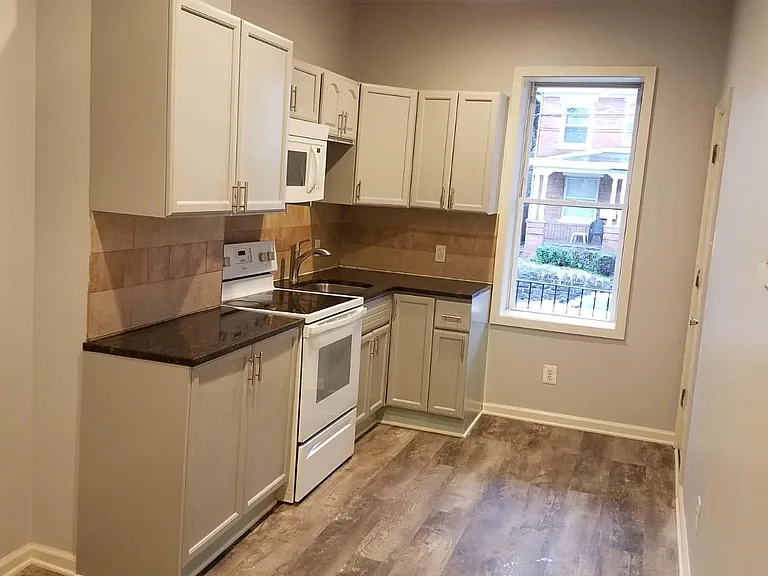 4914 Knox St #2 — Photo 12