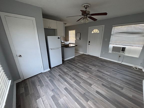 4th image of 1605 16th St N #2A