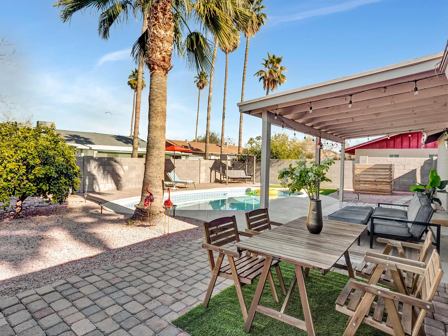 1068 W Laguna Azul Ave — Photo 4