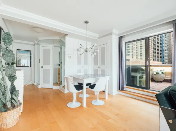 310 West 56th Street 12F image 3 of 23