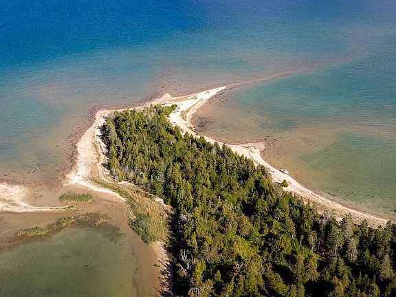 4th image of 9842 Misery Bay Rd