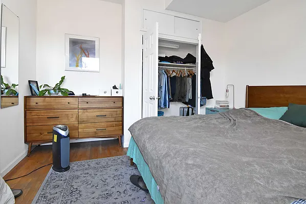 Rented by J Misrahi Realty Corp | media 10