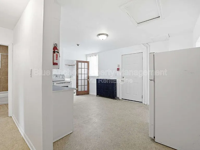 114 King St #2 — Photo 4