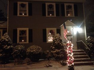 29 Endicott Rd, Stoneham, MA 02180