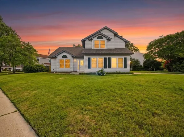 2413 Smokehouse Rd, Virginia Beach, VA 23456