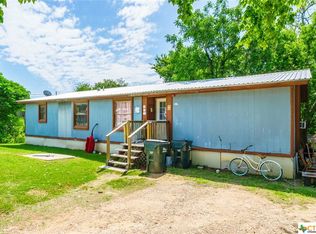 1117 Ainsworth St, Gonzales, TX 78629