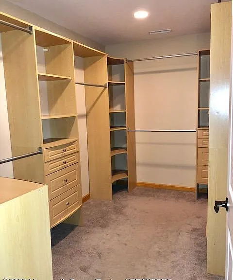 223 Lewis St — Photo 10