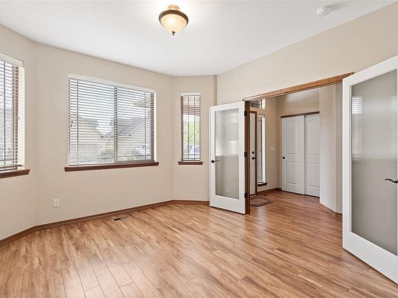 4th image of 3121 W 30th Ave #G
