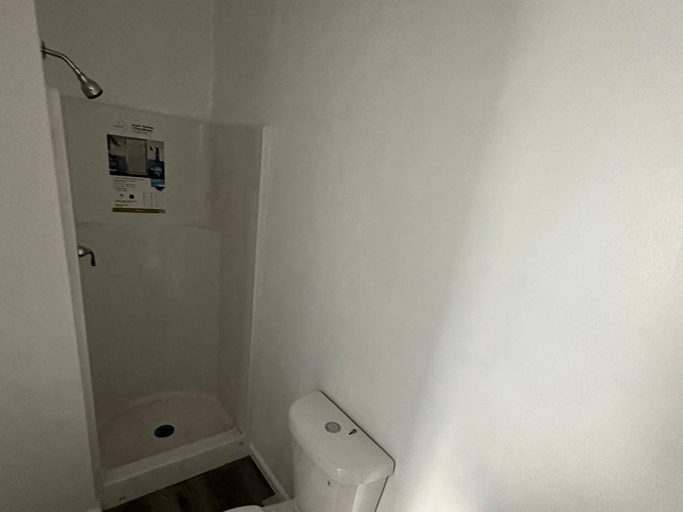 1st image of 3343 N Mountain View Ave