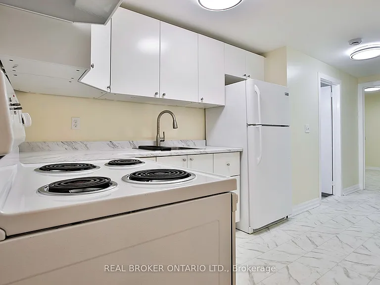 53 Maria St #5 — Photo 5