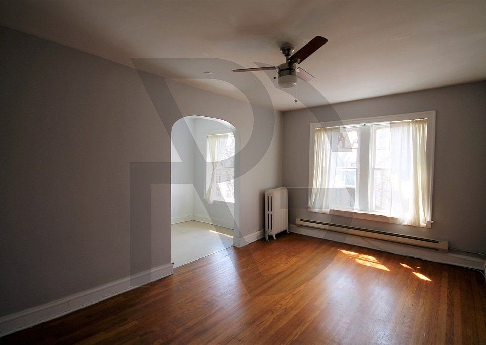 1st image of 2129 N Dayton St #2129304