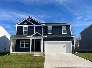 9156 Dogwood Ln, Dexter, MI 48130