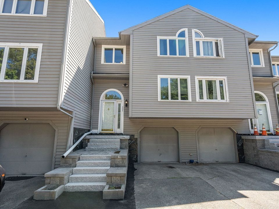 1st image of 304 Erin Rd #304