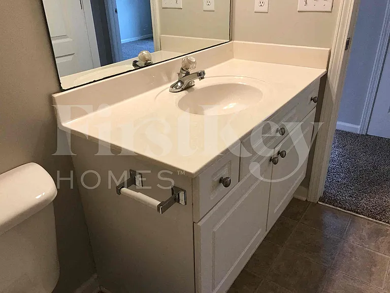 2018 Village Ln — Photo 15