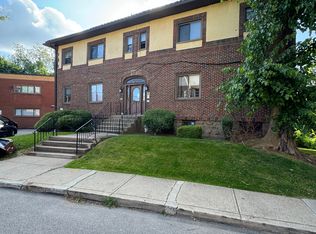 5710 Munhall Rd, Pittsburgh, PA 15217