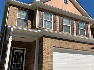 3900 Snipes Ct, Lilburn, GA 30047