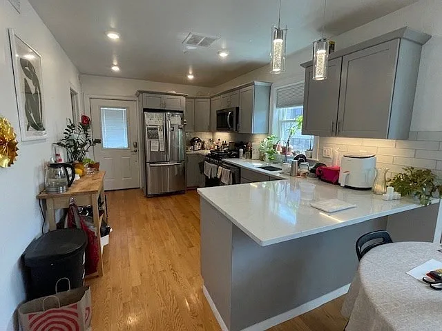 2 bed, 1130 sqft, $4,000 — Photo 1